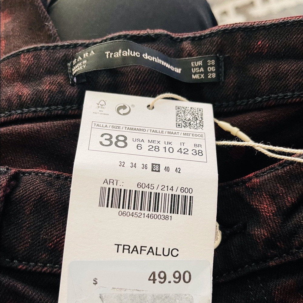 Jeans - Picture 6 of 8